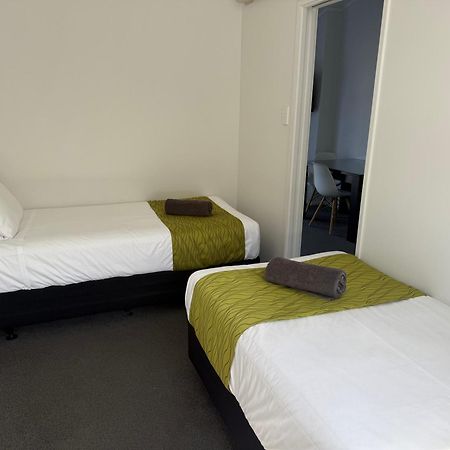 Ambassador Motor Inn Tauranga Exterior photo