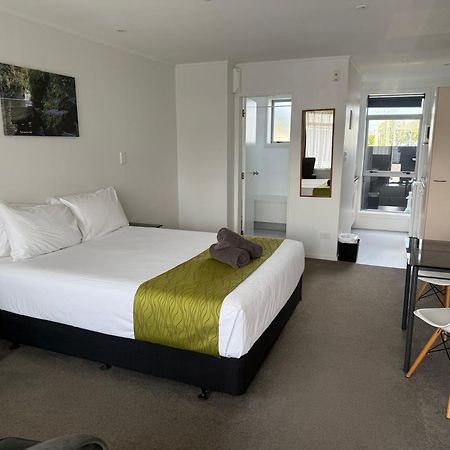 Ambassador Motor Inn Tauranga Exterior photo