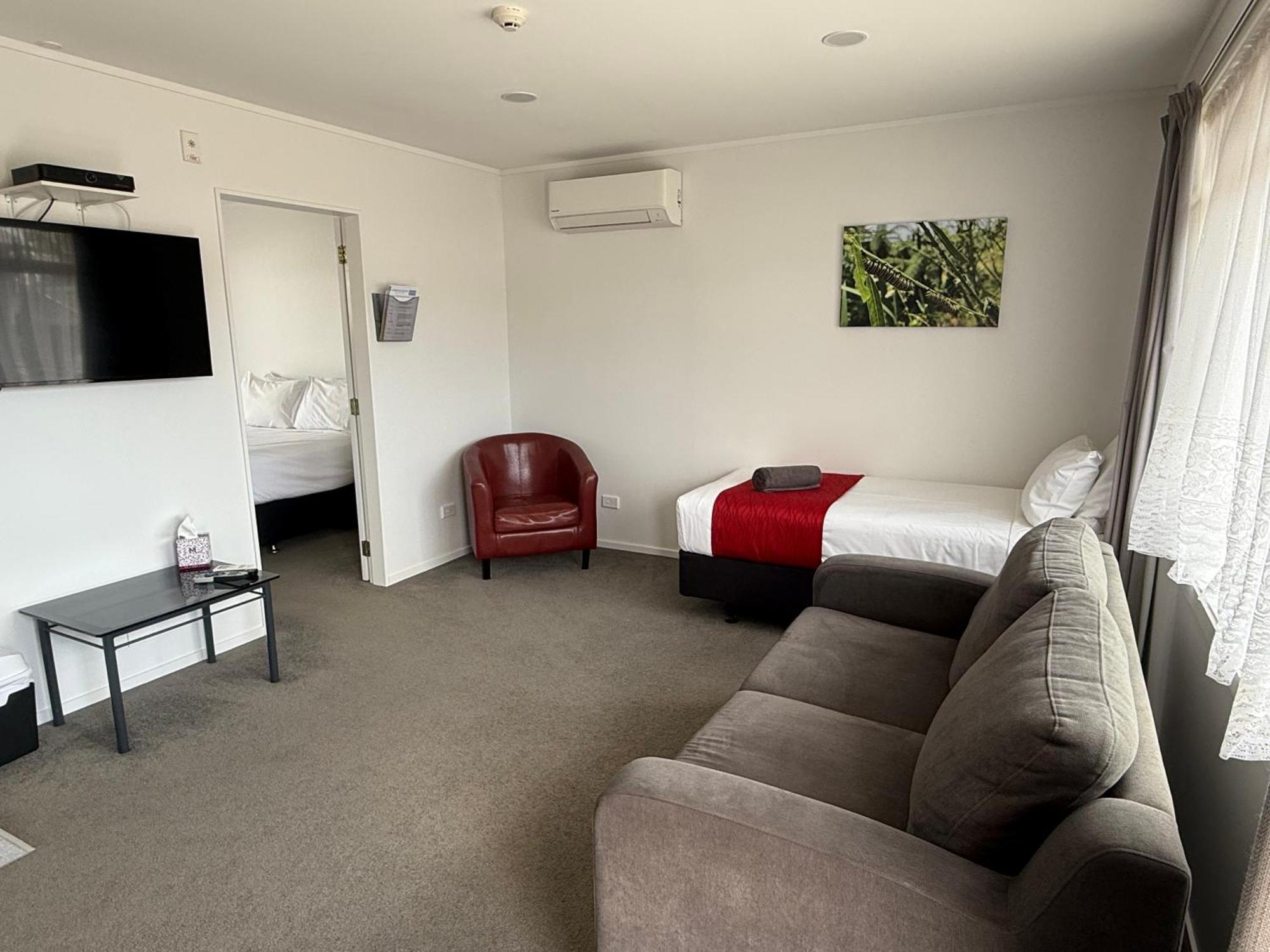 Ambassador Motor Inn Tauranga Exterior photo